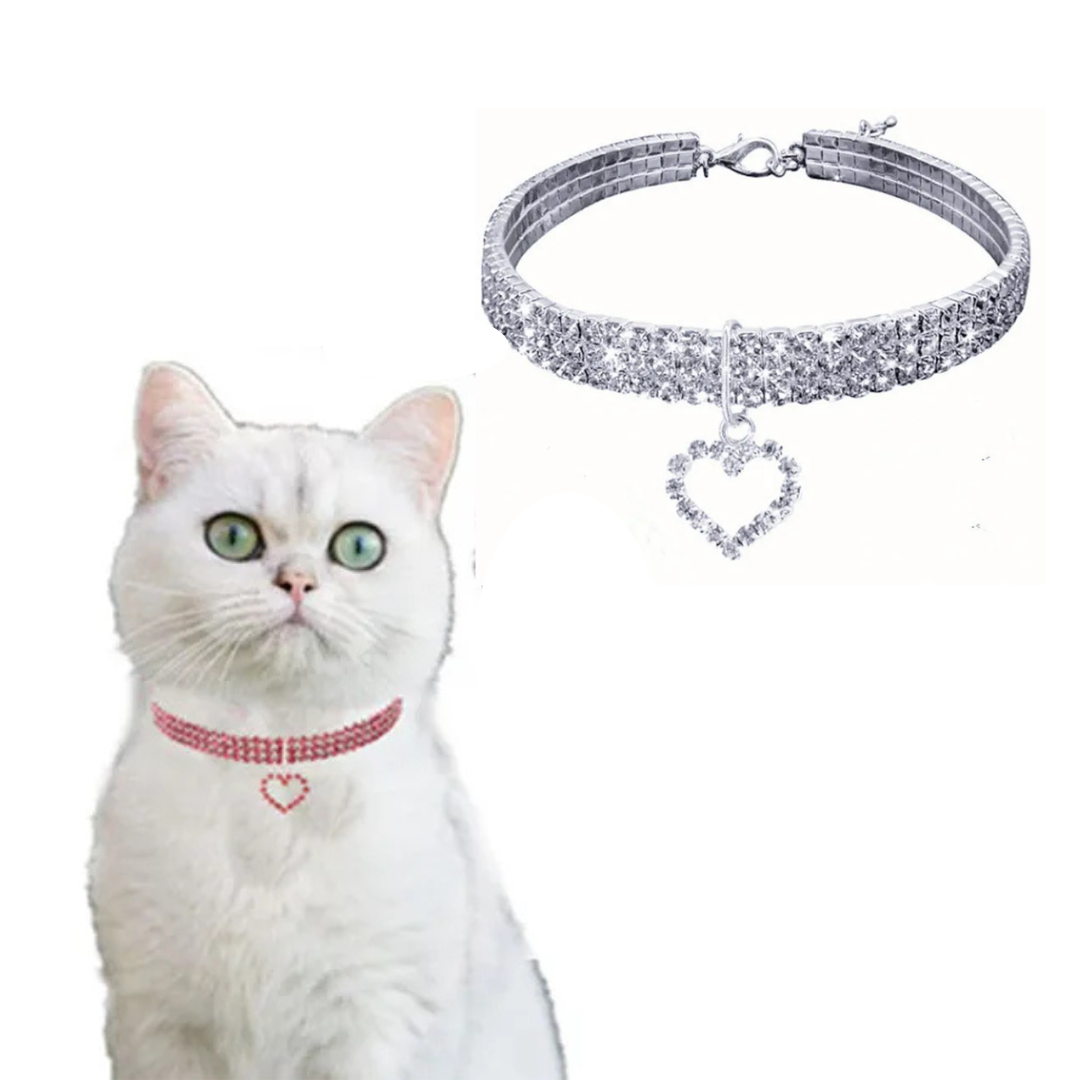 Elegant Rhinestone Pet Collar with Heart Pendant - PetAura